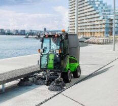 EGHOLM CITY RANGER 2260 Multifunctional Street Cleaning Machine, image 14
