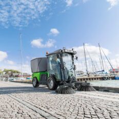 EGHOLM CITY RANGER 3070 Multifunctional Street Cleaning Machine, Image 4